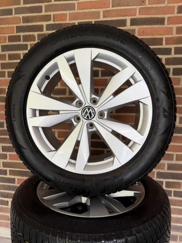 19” VW ID4/ID5 – ORIGINALE ALUFÆLGE MED VINTERDÆK – REF P149