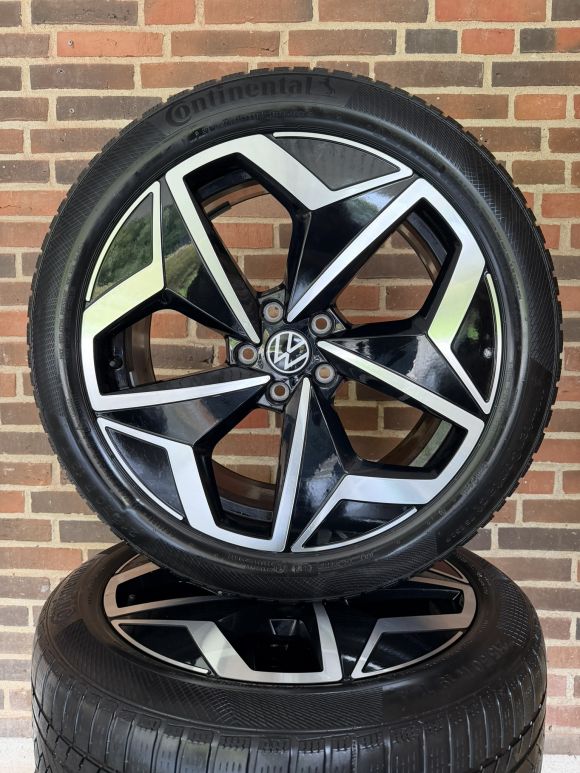 19” VW ID3 / CUPRA BORN – ORIGINALE ALUFÆLGE MED VINTERDÆK – REF P135