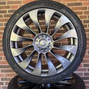 20″ TESLA Y + JUNIPER – NYE KOMPLETTE VINTERHJUL – REF V61