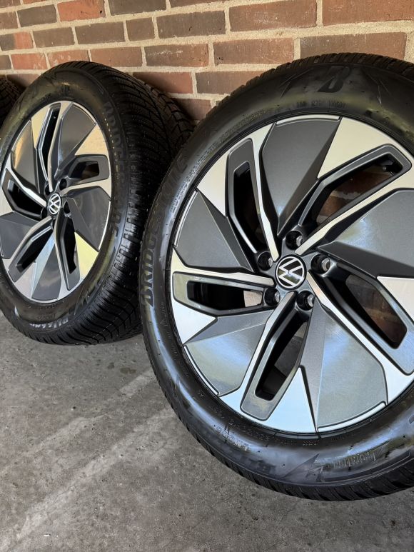 19” VW ID4/ID5 – ORIGINALE ALUFÆLGE MED VINTERDÆK – REF P146