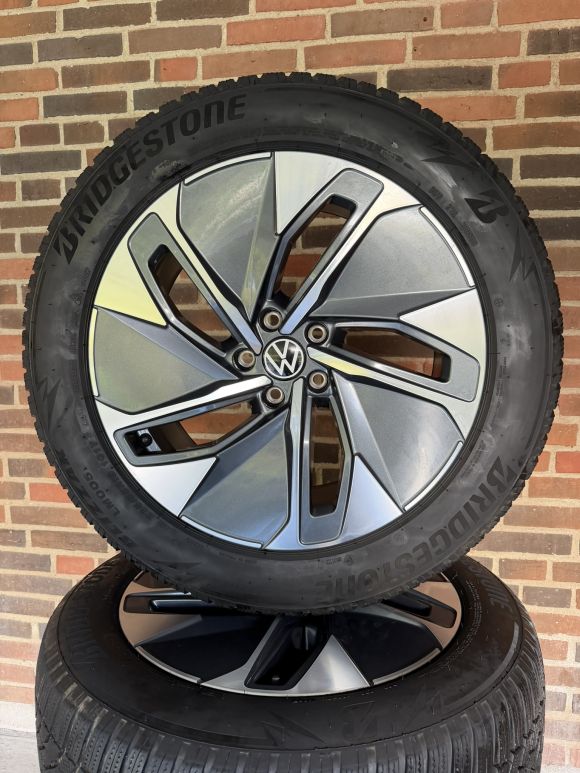19” VW ID4/ID5 – ORIGINALE ALUFÆLGE MED VINTERDÆK – REF P144