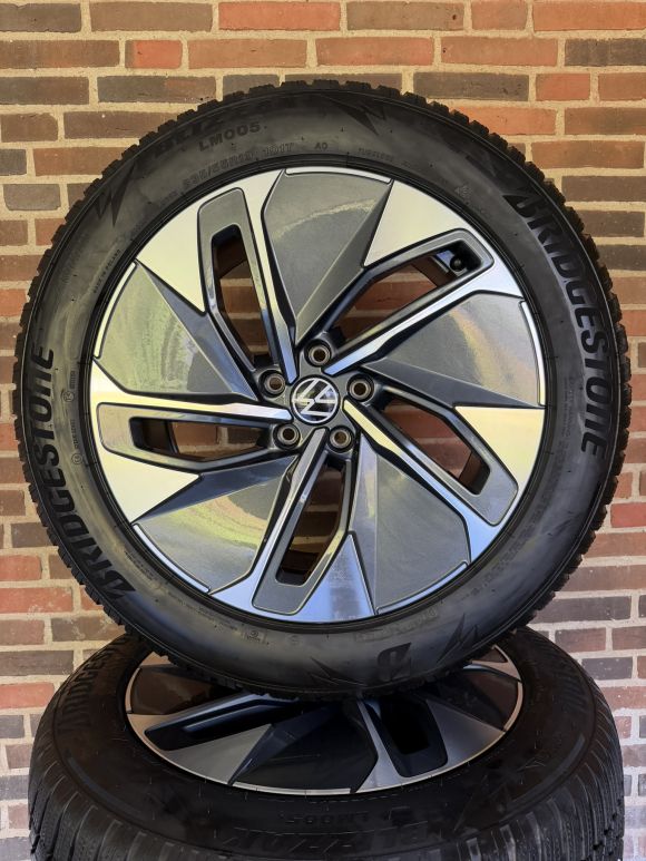 19” VW ID4/ID5 – ORIGINALE ALUFÆLGE MED VINTERDÆK – REF P145