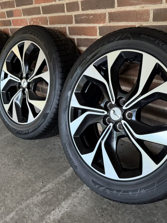 19” FORD MUSTANG MACH-E – ORIGINALE ALUFÆLGE MED VINTERDÆK – REF P153