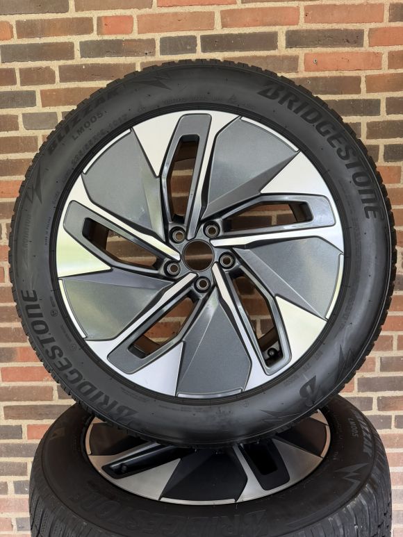 19” VW ID4/ID5 – ORIGINALE ALUFÆLGE MED VINTERDÆK – REF P148