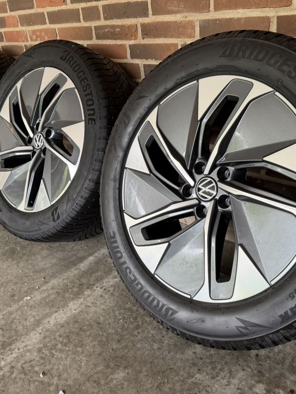 19” VW ID4/ID5 – ORIGINALE ALUFÆLGE MED VINTERDÆK – REF P149