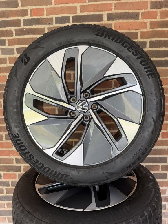 19” VW ID4/ID5 – ORIGINALE ALUFÆLGE MED VINTERDÆK – REF P152
