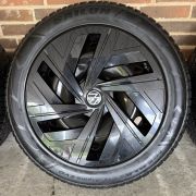 19” VW ID4/ID5 / SKODA ELROQ/ENYAQ 60 – ORIGINALE STÅLFÆLGE MED VINTERDÆK – REF P155