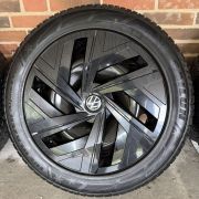 19” VW ID4/ID5 / SKODA ELROQ/ENYAQ 60 – ORIGINALE STÅLFÆLGE MED VINTERDÆK – REF P155