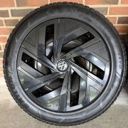 19” VW ID4/ID5 / SKODA ELROQ/ENYAQ 60 – ORIGINALE STÅLFÆLGE MED VINTERDÆK – REF P155