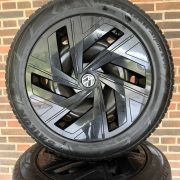 19” VW ID4/ID5 / SKODA ELROQ/ENYAQ 60 – ORIGINALE STÅLFÆLGE MED VINTERDÆK – REF P155
