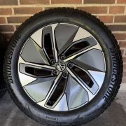 19” VW ID4/ID5 – ORIGINALE ALUFÆLGE MED VINTERDÆK – REF P158