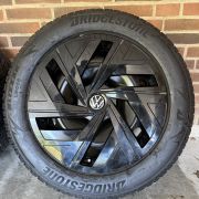 19” VW ID4/ID5 – ORIGINALE STÅLFÆLGE MED VINTERDÆK – REF P165