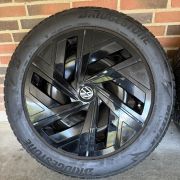 19” VW ID4/ID5 – ORIGINALE STÅLFÆLGE MED VINTERDÆK – REF P165