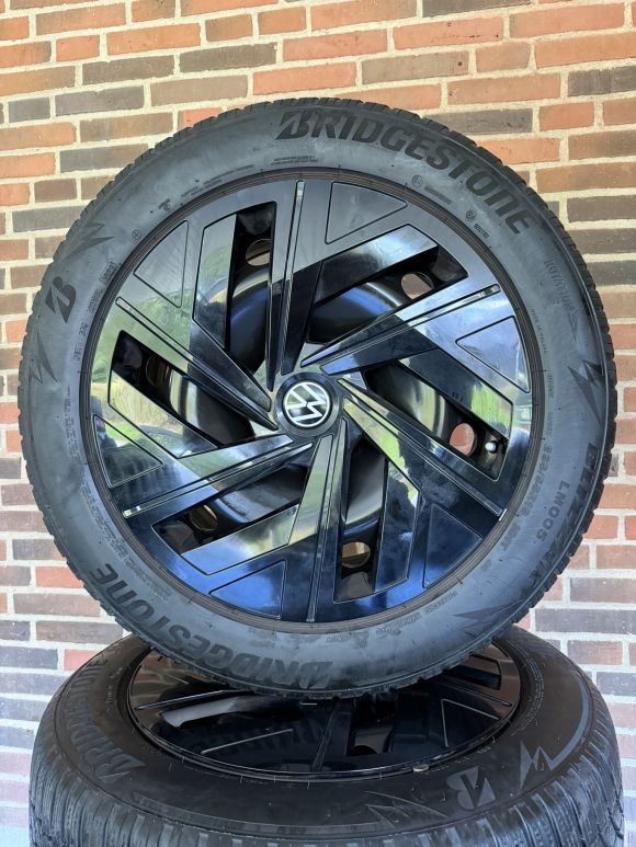 19” VW ID4/ID5 – ORIGINALE STÅLFÆLGE MED VINTERDÆK – REF P165
