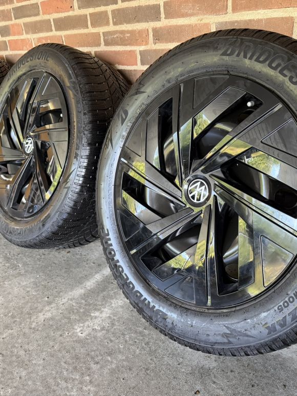 19” VW ID4/ID5 – ORIGINALE STÅLFÆLGE MED VINTERDÆK – REF P164