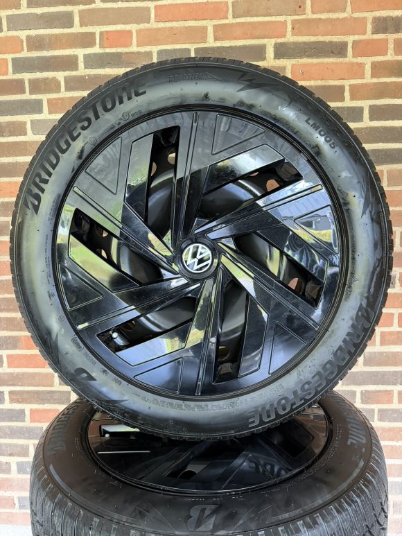 19” VW ID4/ID5 – ORIGINALE STÅLFÆLGE MED VINTERDÆK – REF P163