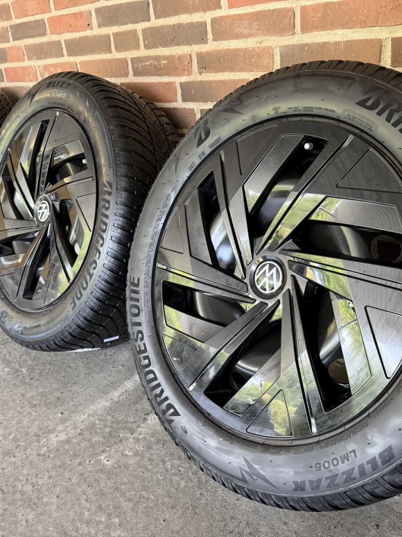 19” VW ID4/ID5 – ORIGINALE STÅLFÆLGE MED VINTERDÆK – REF P157
