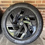 19” VW ID4/ID5 – ORIGINALE STÅLFÆLGE MED VINTERDÆK – REF P157