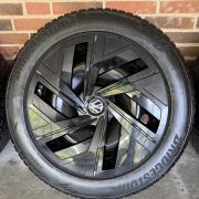 19” VW ID4/ID5 – ORIGINALE STÅLFÆLGE MED VINTERDÆK – REF P157