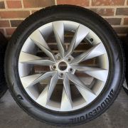 19” SKODA ENYAQ / ELROQ – ORIGINALE ALUFÆLGE MED VINTERDÆK – REF P160