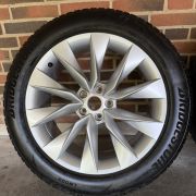 19” SKODA ENYAQ / ELROQ – ORIGINALE ALUFÆLGE MED VINTERDÆK – REF P160