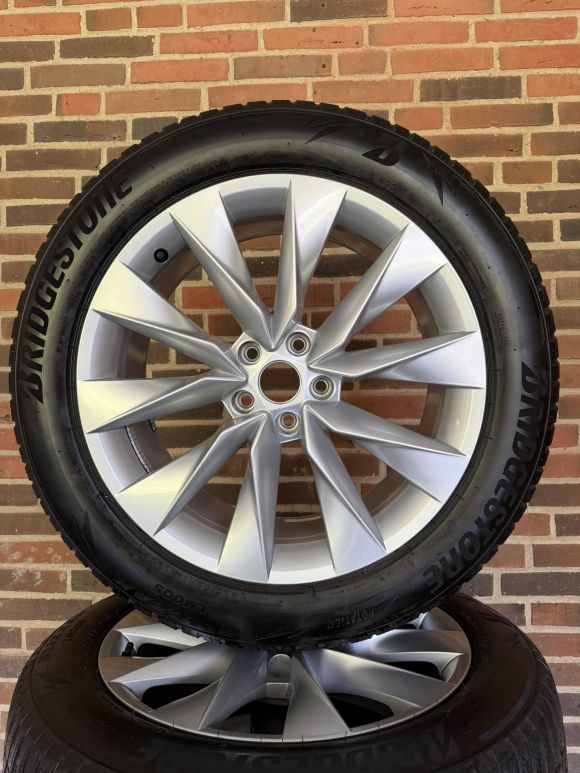 19” SKODA ENYAQ / ELROQ – ORIGINALE ALUFÆLGE MED VINTERDÆK – REF P160