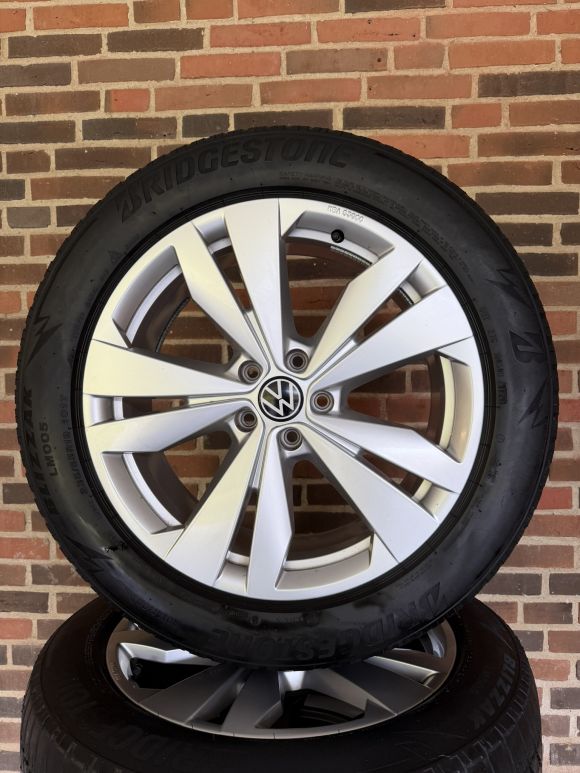 19” VW ID4/ID5 – ORIGINALE ALUFÆLGE MED VINTERDÆK – REF P159