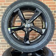 19” VW ID4 / ID5 / SKODA ENYAQ / ELROQ / FORD EXPLORER / AUDI Q4 / CUPRA TAVASCAN – NYE KOMPLETTE VINTERHJUL – REF V127