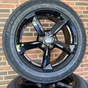 19” VW ID4 / ID5 / SKODA ENYAQ / ELROQ / FORD EXPLORER / AUDI Q4 / CUPRA TAVASCAN – NYE KOMPLETTE VINTERHJUL – REF V127