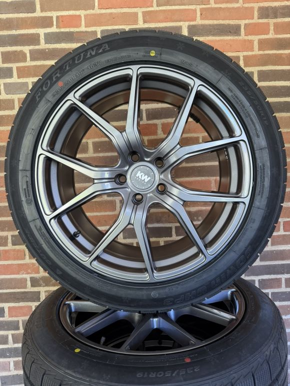 19” VW ID7 – NYE KOMPLETTE VINTERHJUL – REF V138