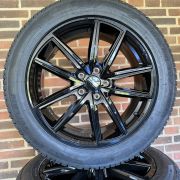 18″ VW ID3 / CUPRA BORN – NYE KOMPLETTE VINTERHJUL – REF V131