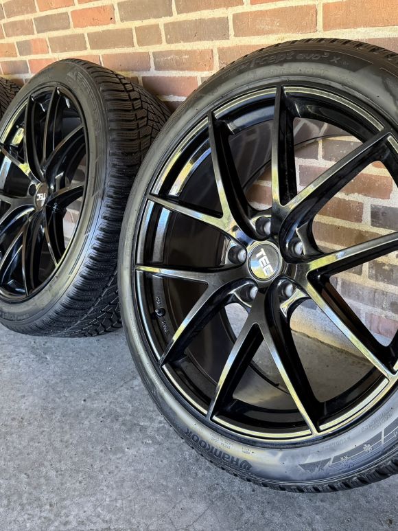 22” HONGQI E-HS9 – ALUFÆLGE MED VINTERDÆK – REF P170