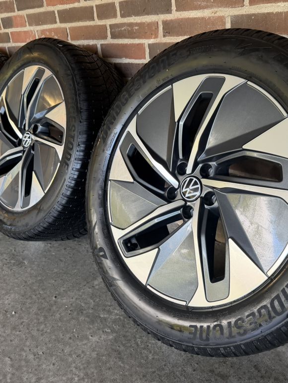 19” VW ID4/ID5 – ORIGINALE ALUFÆLGE MED VINTERDÆK – REF P174