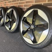 20” VW ID3 / CUPRA BORN – ORIGINALE ALUFÆLGE MED SOMMERDÆK – REF P172