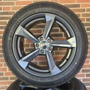 19” VW ID4 / ID5 / SKODA ENYAQ / ELROQ / FORD EXPLORER / AUDI Q4 / CUPRA TAVASCAN – NYE KOMPLETTE VINTERHJUL – REF V126