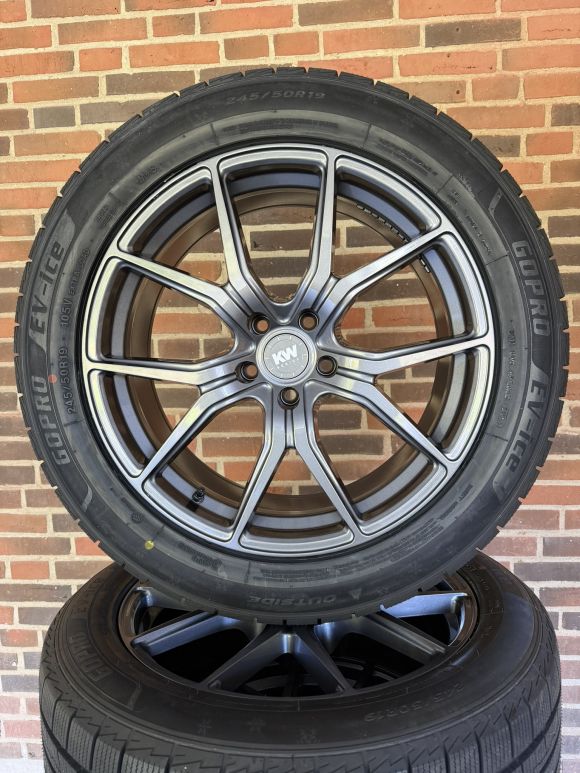 19” BMW IX3 – 2021-2025 – NYE KOMPLETTE VINTERHJUL – REF V173