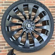 21″ TESLA Y + JUNIPER – NYE KOMPLETTE VINTERHJUL – REF V186
